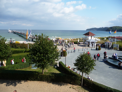 Kurplatz und Seebrücke in Binz.